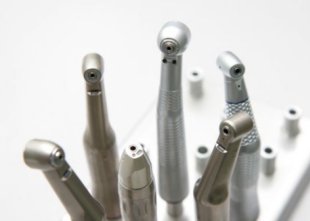 3 Signs Your Dental Handpiece Isn’t Working Properly